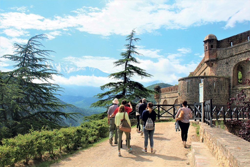 Groupe à la découverte du Fort Libéria